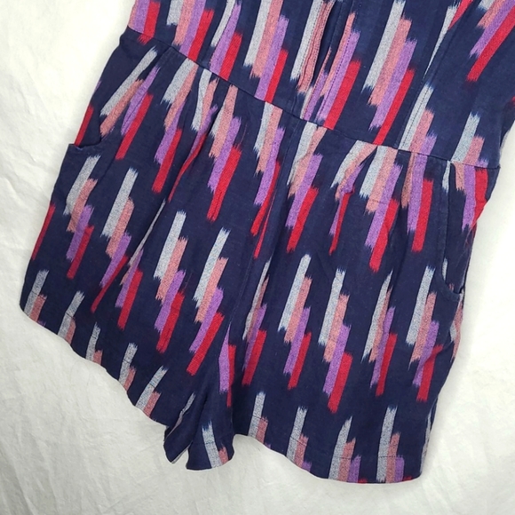 Graphic Print Strapless Romper - Picture 6 of 7